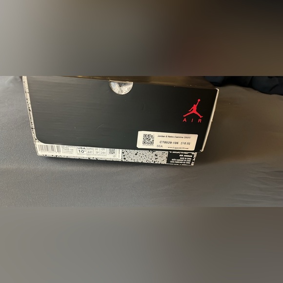 Air Jordan 6 OG Carmine (2021) - Picture 2 of 5